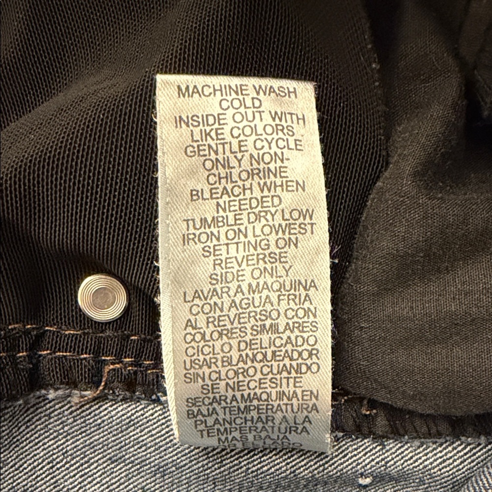 Democracy Women's Blue Jeans - Picture 4 of 9